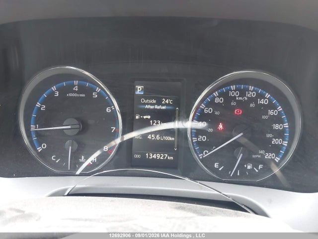 12692906 :رقم المزاد ، 2T3BFREV0JW824304 vin ، 2018 Toyota Rav4 مزاد بيع