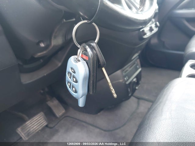 12692909 :رقم المزاد ، 5FNRL38885B511037 vin ، 2005 Honda Odyssey Touring مزاد بيع