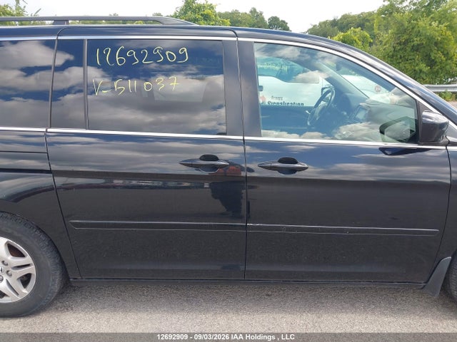 12692909 :رقم المزاد ، 5FNRL38885B511037 vin ، 2005 Honda Odyssey Touring مزاد بيع