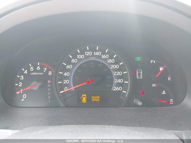 12692909 :رقم المزاد ، 5FNRL38885B511037 vin ، 2005 Honda Odyssey Touring مزاد بيع