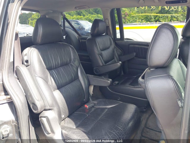 12692909 :رقم المزاد ، 5FNRL38885B511037 vin ، 2005 Honda Odyssey Touring مزاد بيع