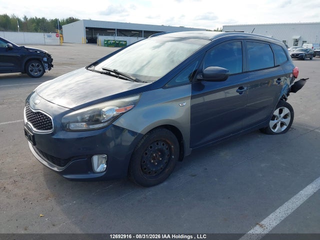 KIA Rondo 2014 KNAHT8A33E7021471 Image 2
