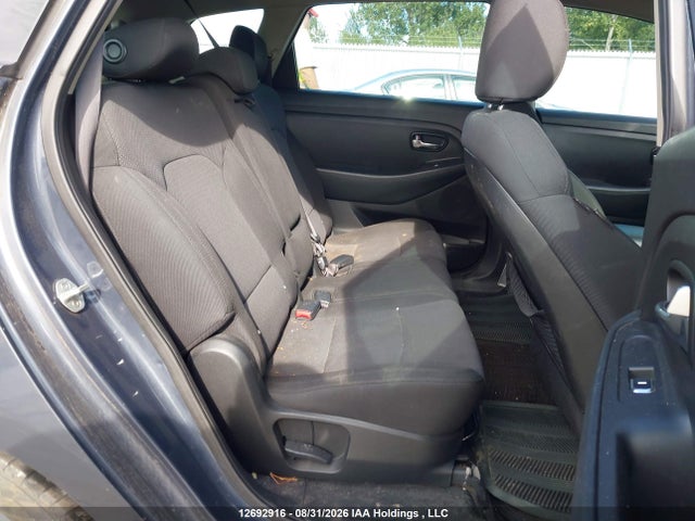 KIA Rondo 2014 KNAHT8A33E7021471 Image 8