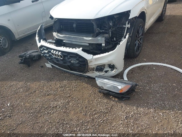 Audi Q5 Premium Plus 45 2023 WA1EAAFY1P2195492 Image 12