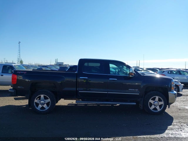 2017 Chevrolet Silverado 2500hd Ltz მანქანა იყიდება აუქციონზე, vin: 1GC1KWEG7HF105649, აუქციონის ნომერი: 12692929