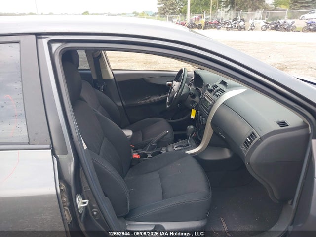 12692944 :رقم المزاد ، 2T1BU4EE4CC774383 vin ، 2012 Toyota Corolla S مزاد بيع