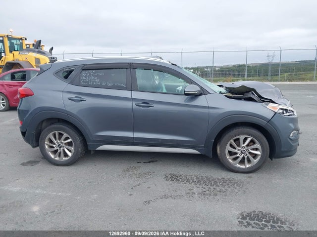 2017 Hyundai Tucson Premium მანქანა იყიდება აუქციონზე, vin: KM8J33A40HU435048, აუქციონის ნომერი: 12692960