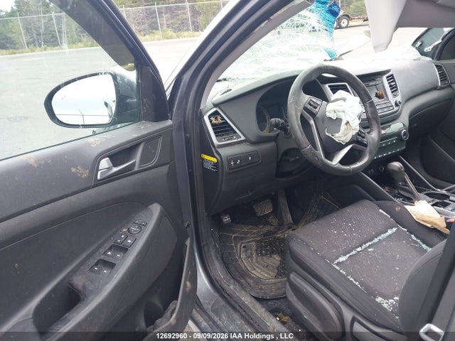 2017 Hyundai Tucson Premium მანქანა იყიდება აუქციონზე, vin: KM8J33A40HU435048, აუქციონის ნომერი: 12692960