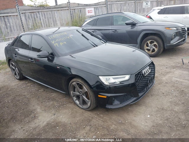 Auction sale of the 2019 Audi A4 Quattro, vin: WAUENAF47KN001544, lot number: 12692967