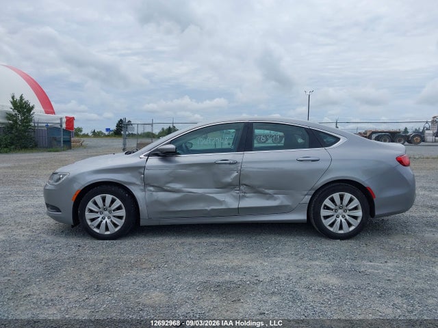 Aukcja sprzedaży 2015 Chrysler 200 Lx, vin: 1C3CCCFB2FN549973, numer aukcji: 12692968