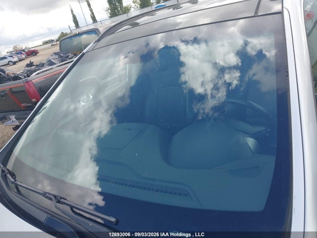 2015 Hyundai Santa Fe Sport 2.4 Luxury მანქანა იყიდება აუქციონზე, vin: 5XYZUDLB0FG271191, აუქციონის ნომერი: 12693006