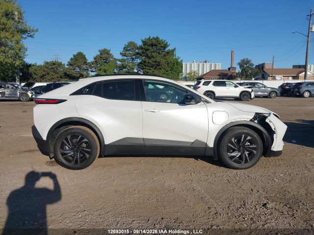 Toyota C-HR 2026 JTMABABD3TJ025297 Image 12