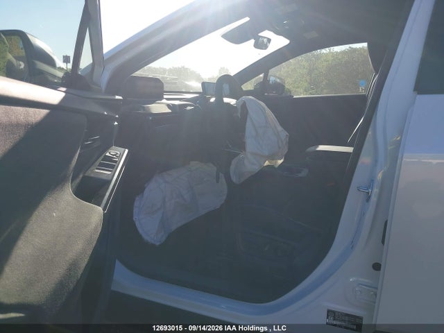 Toyota C-HR 2026 JTMABABD3TJ025297 Image 17