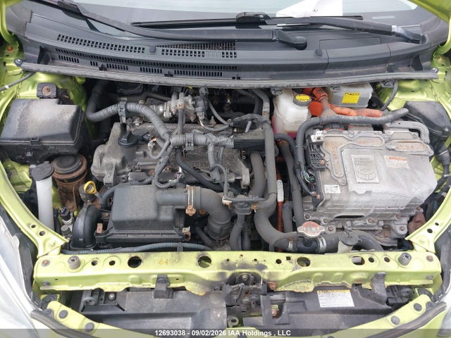 Toyota PRIUS C 2016 JTDKDTB34G1120216 Image 9
