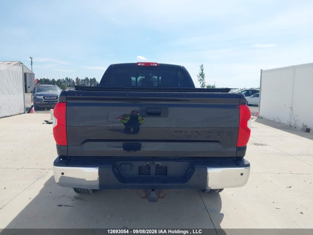 5TFUY5F11JX750569 Toyota Tundra Double Cab Sr/double Cab Sr5