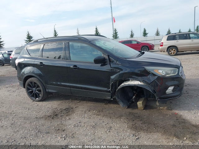 Продажа на аукционе авто 2017 Ford Escape Se, vin: 1FMCU9GD0HUA01552, номер лота: 12693150