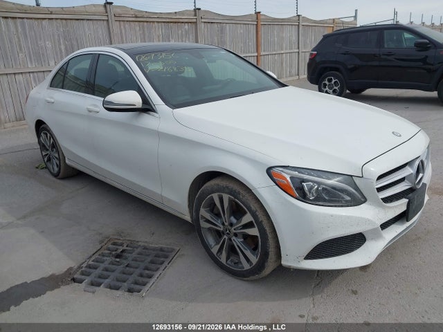 2017 Mercedes-benz C 300 მანქანა იყიდება აუქციონზე, vin: 55SWF4KB7HU218835, აუქციონის ნომერი: 12693156