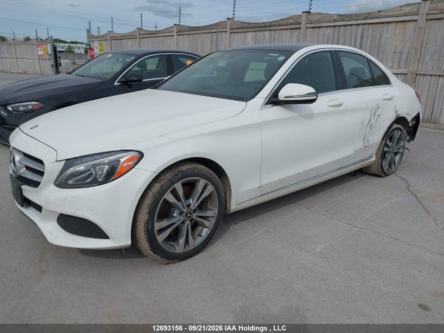2017 Mercedes-benz C 300 მანქანა იყიდება აუქციონზე, vin: 55SWF4KB7HU218835, აუქციონის ნომერი: 12693156