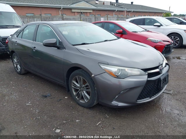 12693165 :رقم المزاد ، 4T1BF1FK4HU765668 vin ، 2017 Toyota Camry Se مزاد بيع