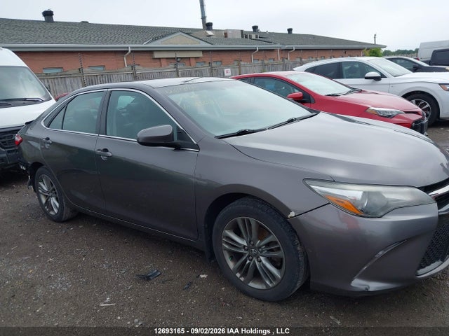 12693165 :رقم المزاد ، 4T1BF1FK4HU765668 vin ، 2017 Toyota Camry Se مزاد بيع