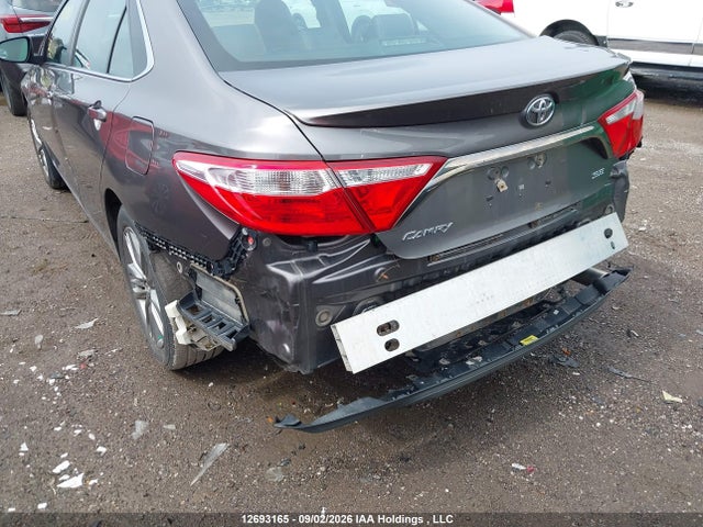 12693165 :رقم المزاد ، 4T1BF1FK4HU765668 vin ، 2017 Toyota Camry Se مزاد بيع