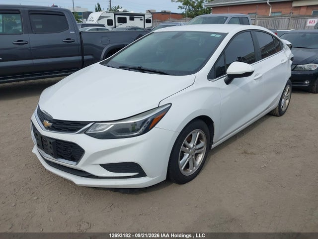 Chevrolet CRUZE LT 2018 1G1BE5SM0J7229853 Image 2