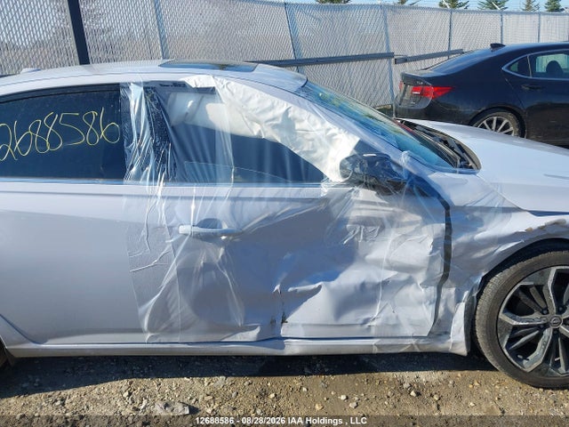 1N4BL4CWXRN311044 Nissan ALTIMA SR