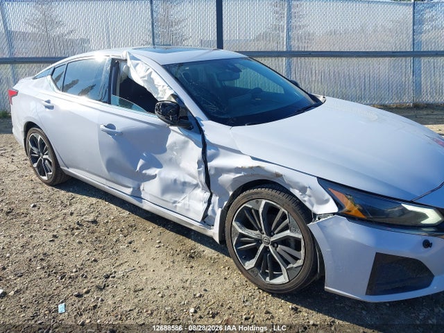 1N4BL4CWXRN311044 Nissan ALTIMA SR