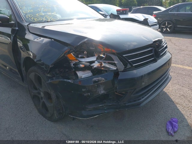 3VW1K7AJ8FM246540 Volkswagen Jetta 2.0l Trendline/2.0l Trendline+