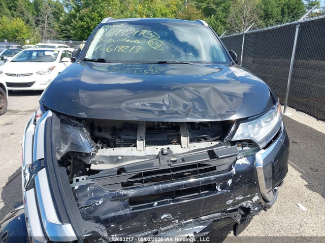 Mitsubishi OUTLANDER PHEV 2018 JA4J24A5XJZ619213 Image 13