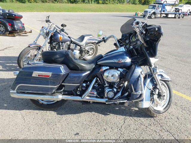 12693230 :رقم المزاد ، 5HD1FCW163Y617016 vin ، 2003 Harley-davidson Flhtcui مزاد بيع