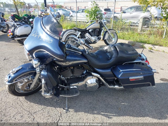 12693230 :رقم المزاد ، 5HD1FCW163Y617016 vin ، 2003 Harley-davidson Flhtcui مزاد بيع