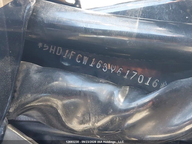 12693230 :رقم المزاد ، 5HD1FCW163Y617016 vin ، 2003 Harley-davidson Flhtcui مزاد بيع