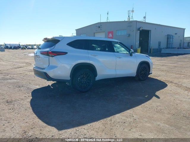 Aukcja sprzedaży 2024 Toyota Highlander Hybrid Limited/hybrid Platinum, vin: 5TDXBRCH7RS638870, numer aukcji: 12693236