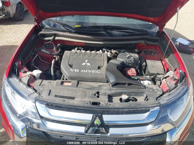 Mitsubishi OUTLANDER GT 2018 JA4JZ4AX0JZ608301 Image 10