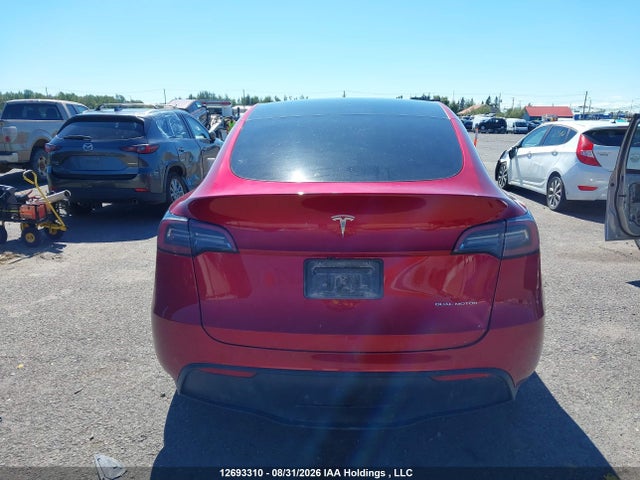 Продажа на аукционе авто 2024 Tesla Model Y, vin: 7SAYGDEE2RF050586, номер лота: 12693310