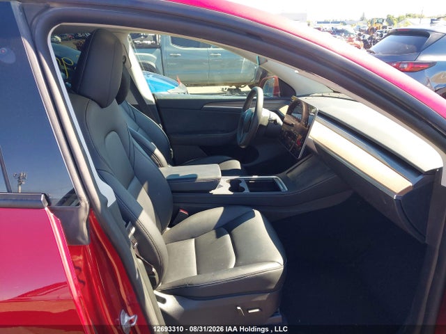Продажа на аукционе авто 2024 Tesla Model Y, vin: 7SAYGDEE2RF050586, номер лота: 12693310