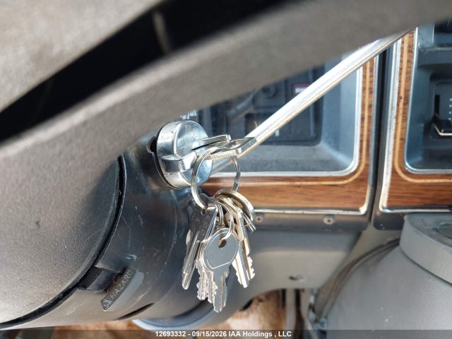 Продажа на аукционе авто 1989 Ford Econoline E350 Cutaway Van, vin: 1FDKE30G6KHA69235, номер лота: 12693332