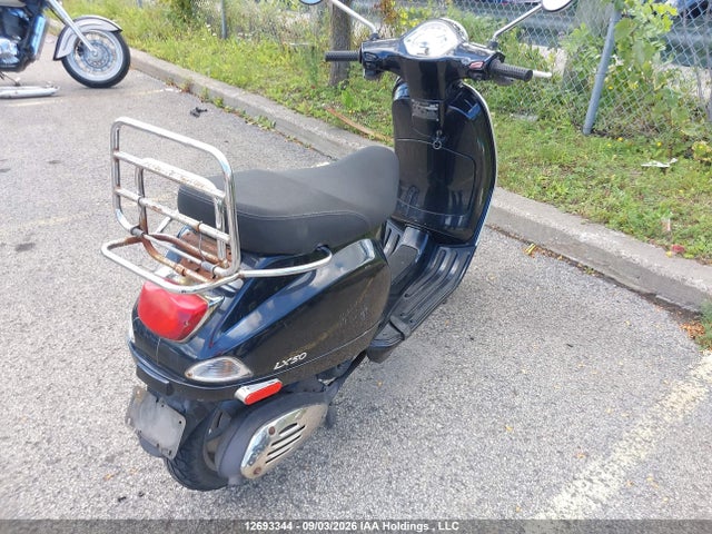 2007 Vespa Lx 50 მანქანა იყიდება აუქციონზე, vin: ZAPC386B175006123, აუქციონის ნომერი: 12693344