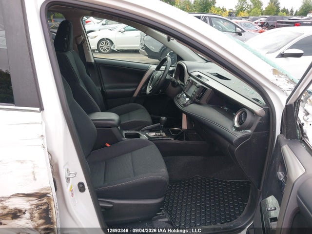 Продаж на аукціоні авто 2018 Toyota Rav4 Xle, vin: 2T3RFREV3JW800688, номер лоту: 12693346