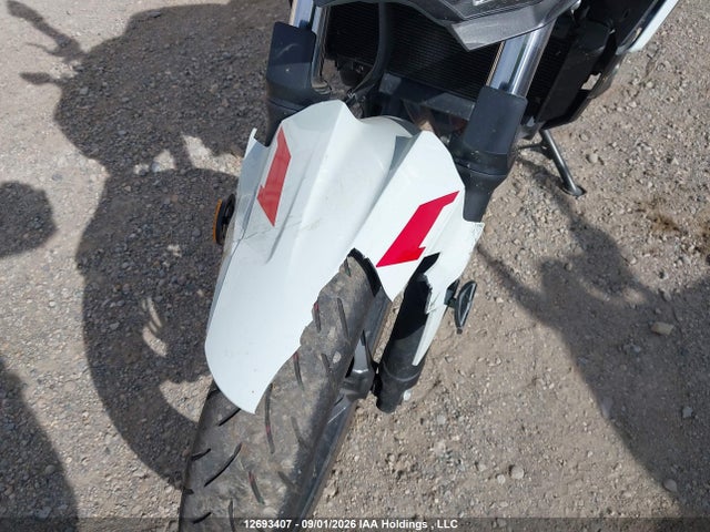 Kawasaki Er400 D 2022 JKAERKD18NDAG3821 Image 19