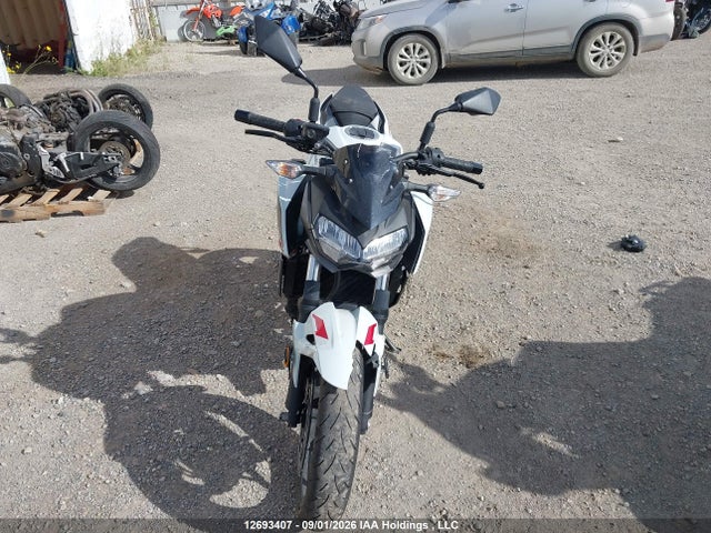 Kawasaki Er400 D 2022 JKAERKD18NDAG3821 Image 5