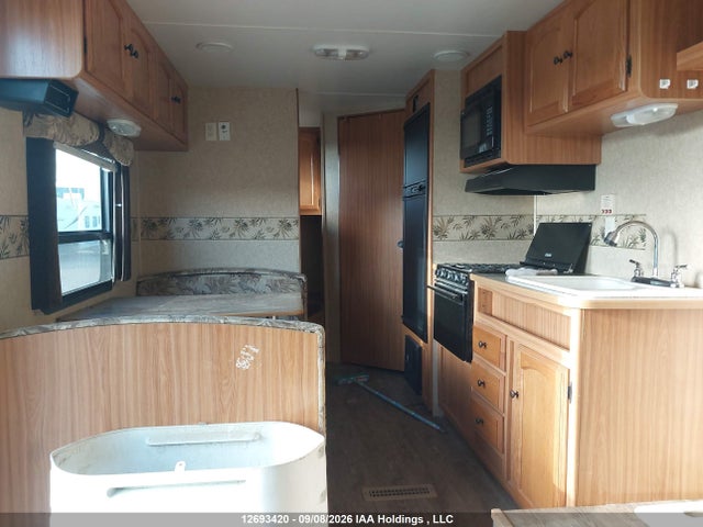 12693420 :رقم المزاد ، 47CTDEN22AT205634 vin ، 2010 Dutchmen Trailer مزاد بيع