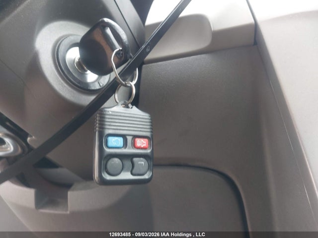12693485 :رقم المزاد ، 1FAHP34N88W262627 vin ، 2008 Ford Focus S/se مزاد بيع