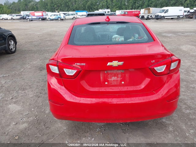 Chevrolet Cruze 2018 1G1BE5SM1J7196913 Image 16