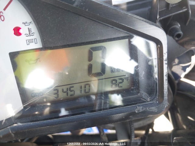 12693558 :رقم المزاد ، JS1GN7BA722105456 vin ، 2002 Suzuki Gsx-r600 مزاد بيع