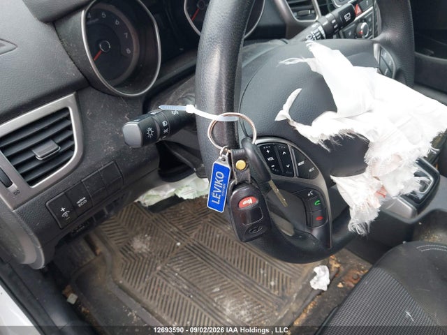 Продажа на аукционе авто 2013 Hyundai Elantra Gt, vin: KMHD25LE7DU122560, номер лота: 12693590