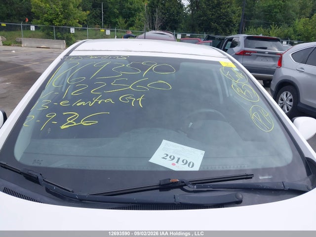 Продажа на аукционе авто 2013 Hyundai Elantra Gt, vin: KMHD25LE7DU122560, номер лота: 12693590