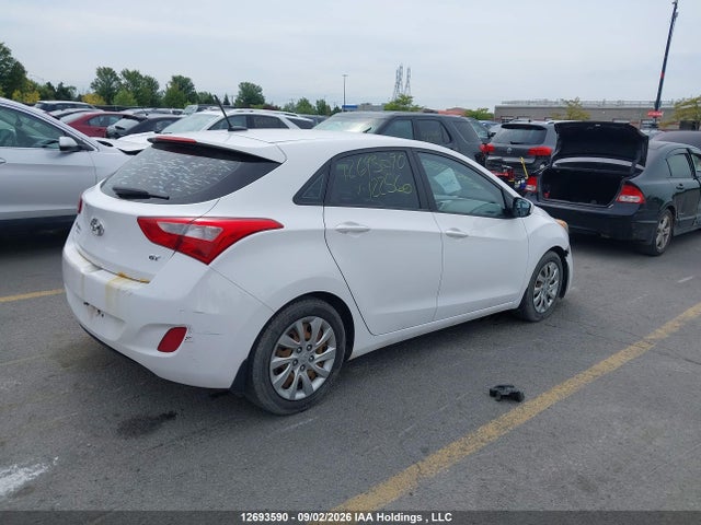 Продажа на аукционе авто 2013 Hyundai Elantra Gt, vin: KMHD25LE7DU122560, номер лота: 12693590