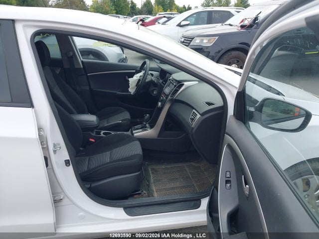 Продажа на аукционе авто 2013 Hyundai Elantra Gt, vin: KMHD25LE7DU122560, номер лота: 12693590